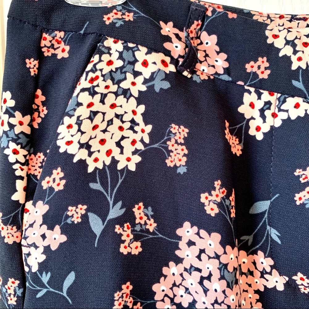 Loft Petites Blue Floral Culottes - Picture 7 of 8